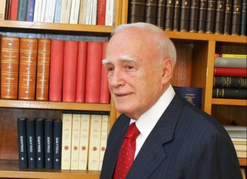 Πρόσκληση Παπούλια για ρωσικές επενδύσεις