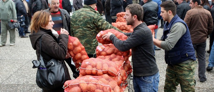 Πολίτες πούλησαν 24 τόνους πατάτας χωρίς μεσάζοντες
