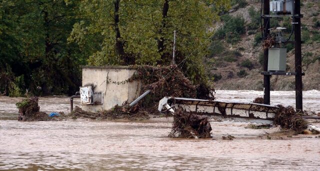 Νεκρή από πνιγμό στις πλημμύρες στην Ηλεία