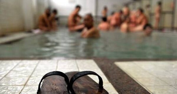 Επιλεκτική ενημέρωση σε…σάουνα από Όλι Ρεν