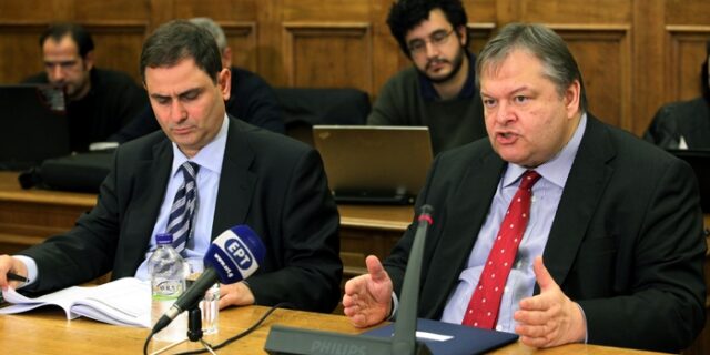 Πλεόνασμα 2 δισ. ευρώ στον προϋπολογισμό