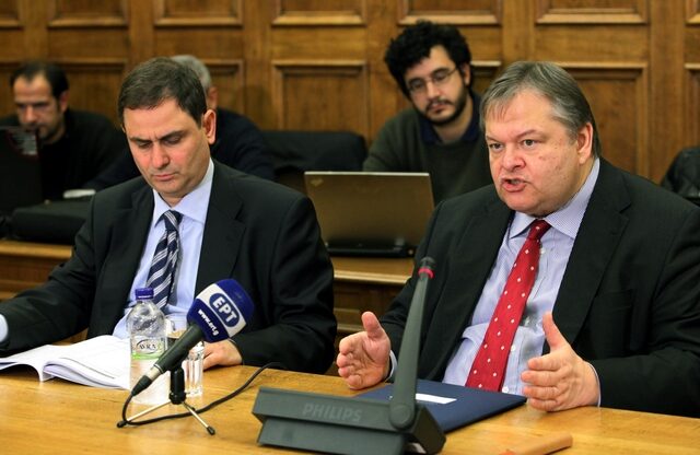 Πλεόνασμα 2 δισ. ευρώ στον προϋπολογισμό