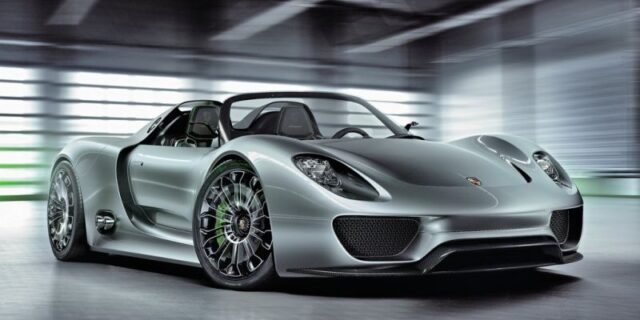 Porsche 918 Spyder. Η εξέλιξη συναντά το συναίσθημα