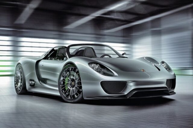 Porsche 918 Spyder. Η εξέλιξη συναντά το συναίσθημα