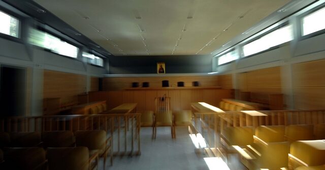 Αυξήσεις σε δικηγόρους του Δημοσίου εν καιρώ Μνημονίου