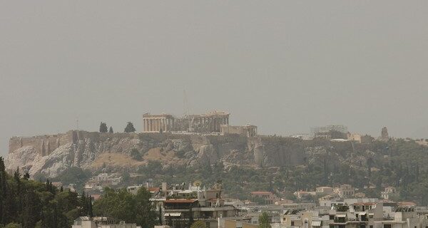 Διώξεις σε 65 υπαλλήλους της Πολεοδομίας. Όργιο παρανομιών στη Πλάκα