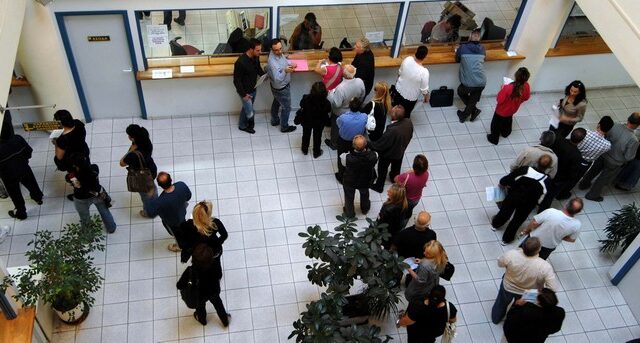 Φοροκαταιγίδα 4 δισ. ευρώ στο τέλος του μήνα