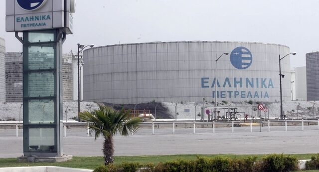 Βοηθός σερβιτόρου με ετήσιες απολαβές 73.856 ευρώ