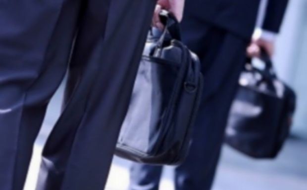 Επίτροποι σε όλα τα υπουργεία και καθημερινή αξιολόγηση