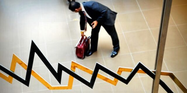 Hedge funds απειλούν με μηνύσεις την Ελλάδα