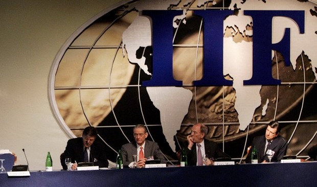 IIF: Μετεκλογική συνεργασία ΠΑΣΟΚ και ΝΔ ή κυβέρνηση τεχνοκρατών