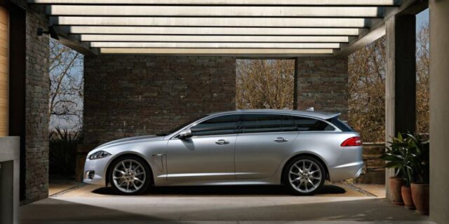 Jaguar XF στέισον βάγκον. Όταν τα κάστρα … πέφτουν