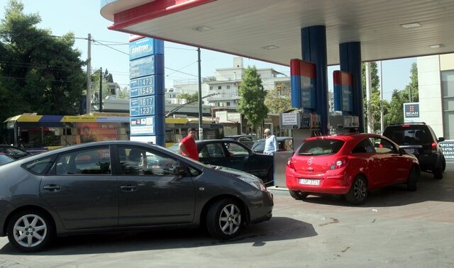 Μειώνεται η απόσταση λειτουργίας πρατηρίων