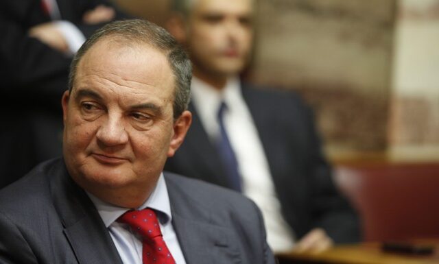 Πωλείται όπως είναι… το γραφείο του Καραμανλή