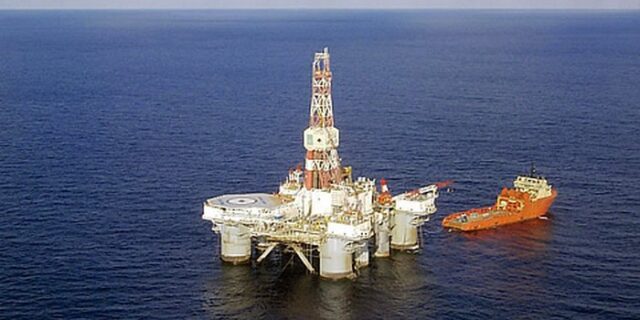 Έως 2 τρισ. δολάρια για εισαγωγή πετρελαίου φέτος