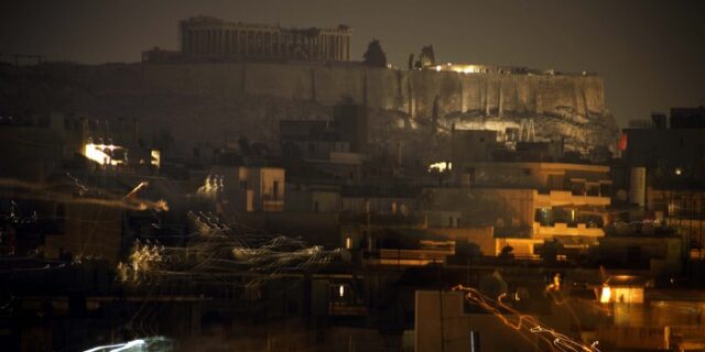 Η Ελλάδα συμμετείχε στην “Ώρα της Γης 2012”