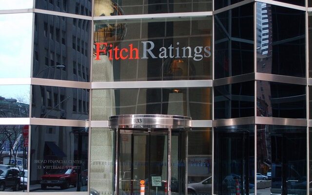 Ο οίκος Fitch αναβάθμισε την Ελλάδα