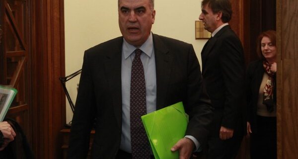 Ανοικτό το ενδεχόμενο απολύσεων από Ρέππα