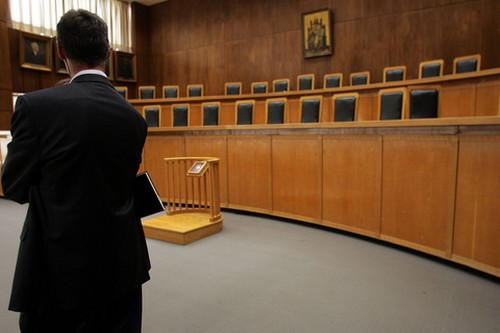 Το ΣτΕ “έκοψε” το επίδομα των 176 ευρώ από τους δικαστικούς υπαλλήλους