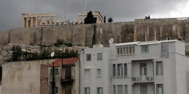 Αποσύρεται η διάταξη φορολόγησης των ημιυπαίθριων