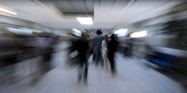Η κρίση κόβει δύο χρόνια ζωής από τη σημερινή γενιά