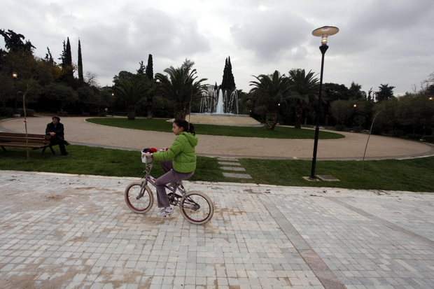 Rethink Athens – Ας ξανασκεφτούμε την Αθήνα – φτάνει να μην μείνουμε πάλι στην σκέψη
