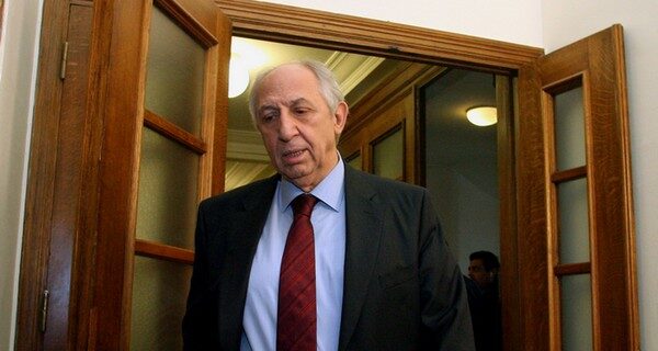 “Το ΠΑΣΟΚ είστε εσείς που λάδωσε το αντεράκι σας”