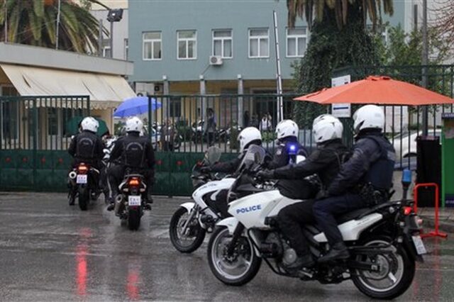 Καταγγελία γιατρών για τη συμπεριφορά της αστυνομίας
