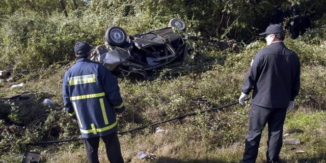 Τρεις νεκροί σε σύγκρουση τρένου με ΙΧ