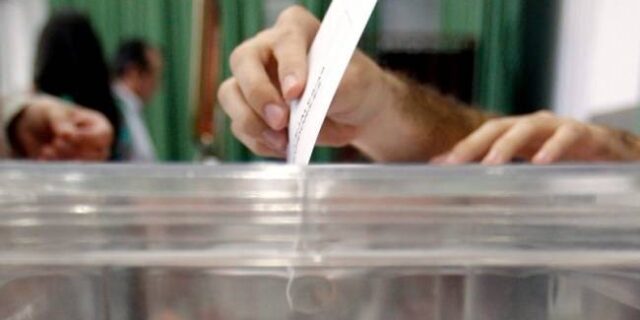Το λιγότερο οκτώ κόμματα στη Βουλή – Ιστορικό υψηλό για Χρυσή Αυγή