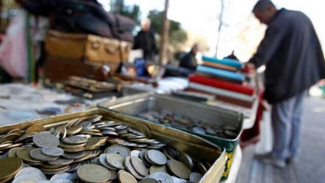 Ρήτρα δραχμής υπό τον φόβο εξόδου από το ευρώ