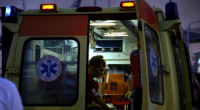 Το News 247 στο ασθενοφόρο με τους διασώστες του ΕΚΑΒ