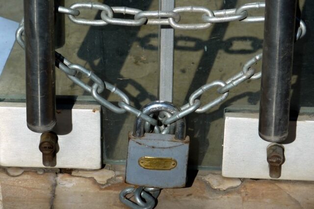 Λουκέτο σε 627 επιχειρήσεις μέσα σε ένα τρίμηνο στη Θεσσαλονίκη
