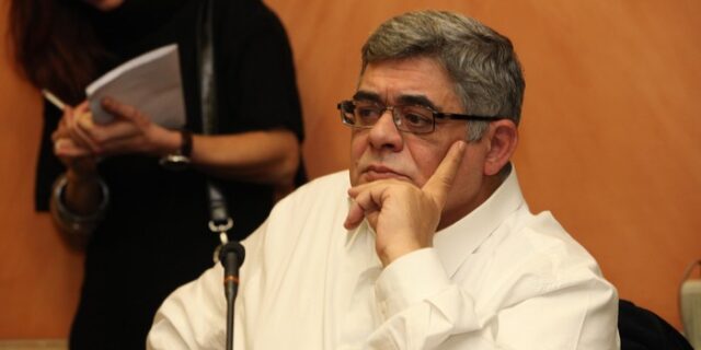 Απάντηση Μιχαλολιάκου για το “ροζ ξενοδοχείο”