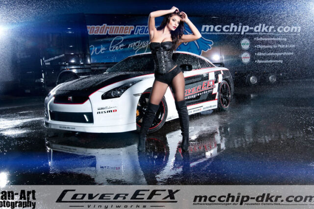 Τι διαλέγεις; Το Nissan GT-R των 596 ίππων ή την κούκλα…