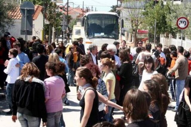 Αυξημένα μέτρα για τις σχολικές εκδρομές