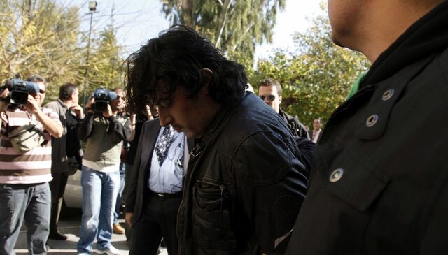 Λαμία: Συνελήφθη καταζητούμενος για ανθρωποκτονία – Συνεπιβάτης του ο Αλκέτ Ριζάι