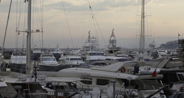 “Ραβασάκι” με 120 σκαφάτους Έλληνες