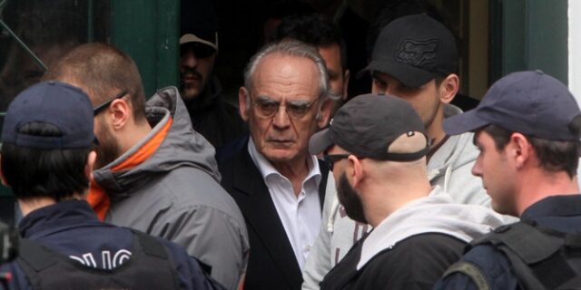 Τσοχατζόπουλος: “Δεν εκβιάζομαι, δε θα μείνει τίποτα στο σκοτάδι”