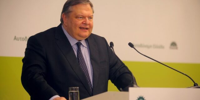 Βενιζέλος “Φταίμε, δεν είπαμε πάντα την αλήθεια”