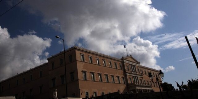 Στις κάλπες χωρίς περικοπές στη χρηματοδότηση