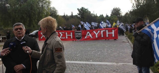 Χρυσή Αυγή: Θα κάνουμε Τσίπρα και Γλέζο με τα κρεμμυδάκια
