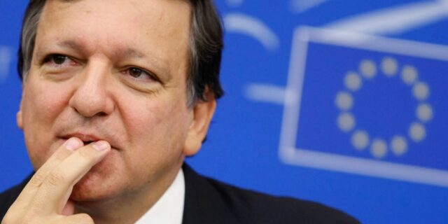 Μπαρόζο: “Η Ευρωπαϊκή Επιτροπή θα επαγρυπνεί για τη Χρυσή Αυγή”