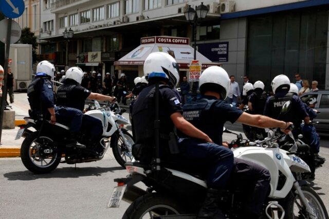 Δύο συλλήψεις για λειτουργία ιστοσελίδας με παράνομο “κατέβασμα” ταινιών