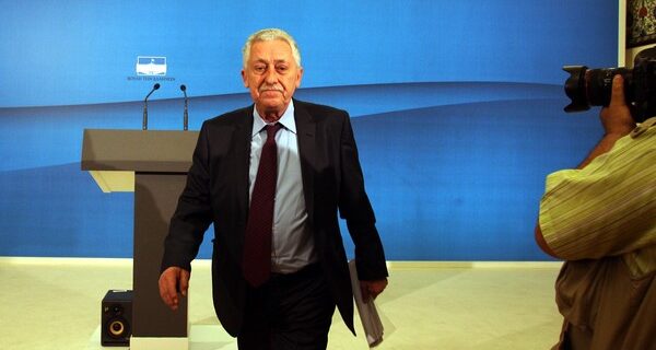 Ανοιχτό παράθυρο συνεργασίας από τον Κουβέλη