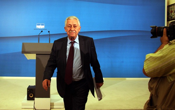 Ανοιχτό παράθυρο συνεργασίας από τον Κουβέλη