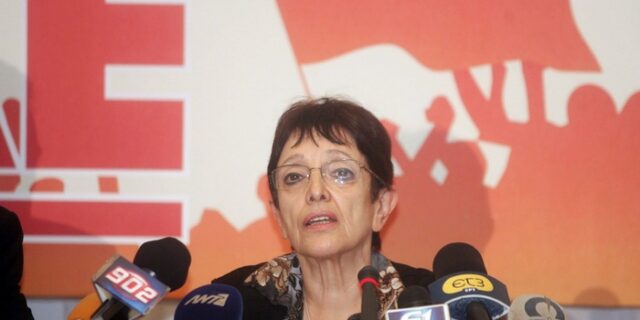 Παπαρήγα: “Άκρως επικίνδυνη η παρέμβαση του ΣΕΒ”