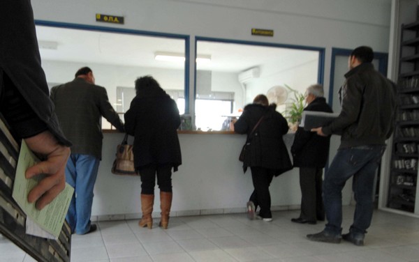 Νέες παρατάσεις προθεσμιών για την υποβολή φορολογικών δηλώσεων