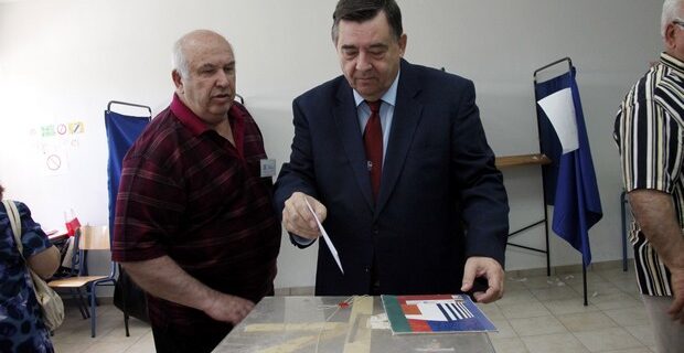 Καρατζαφέρης: “Προοδευτικό μήνυμα για να μην χαθούν οι θυσίες του λαού”
