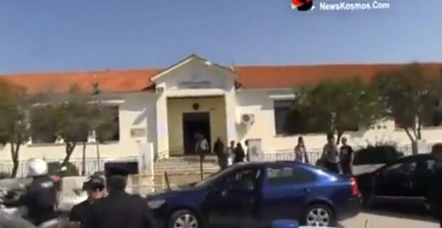 Στα χέρια πιάστηκαν ΚΚΕ και Χρυσή Αυγή στη Ρόδο